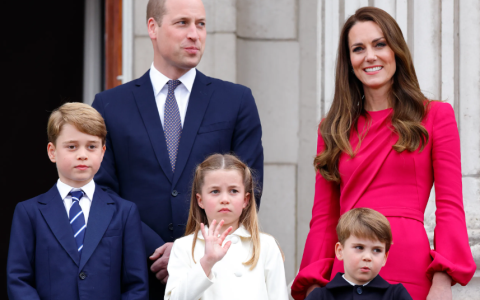 prince william and princess kate family photo max mumby indigo getty images