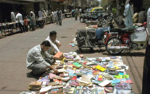 Road encroachments ruin urban landscape