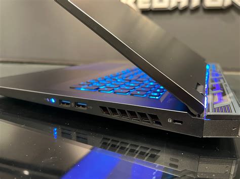 Acer Predator Helios 18